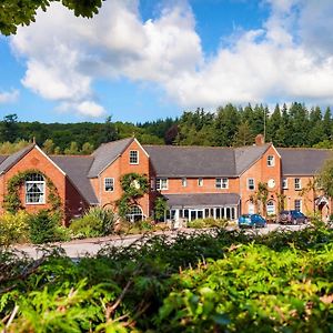 Fox & Hounds Country Hotel